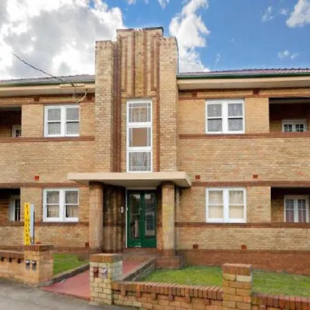 Accommodation Sydney Rockdale - 2 Bedroom Pet Friendly Budget Apartments Near Rockdale Station And Brighton Le Sands Beach Exterior photo